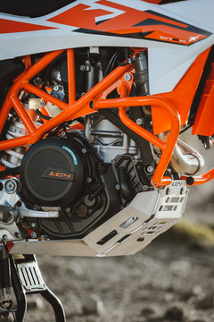 SKID PLATE